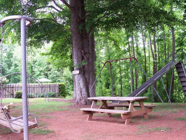 Durham Skyland Inn Bagian luar foto