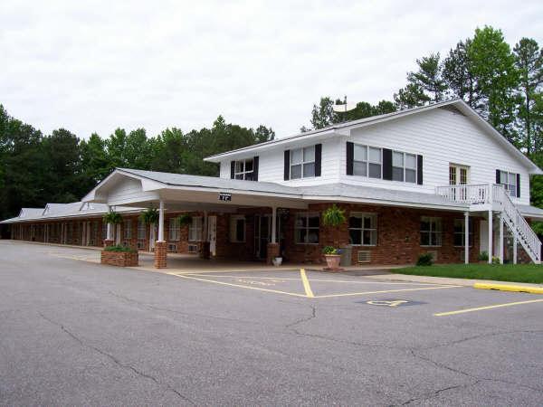 Durham Skyland Inn Bagian luar foto